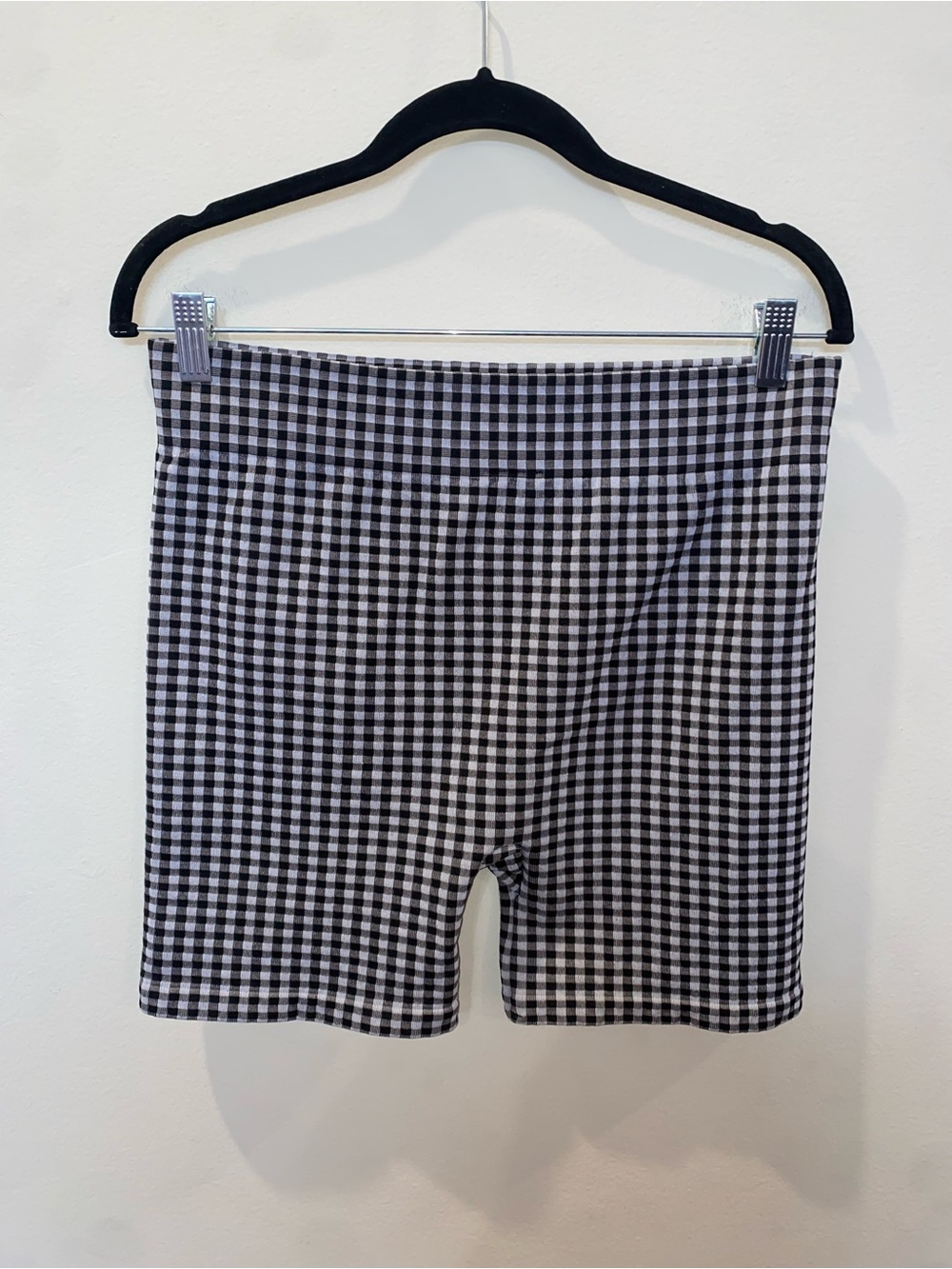 No Boundaries Sporty Black & White Gingham Athletic Set - Picture 6 of 7